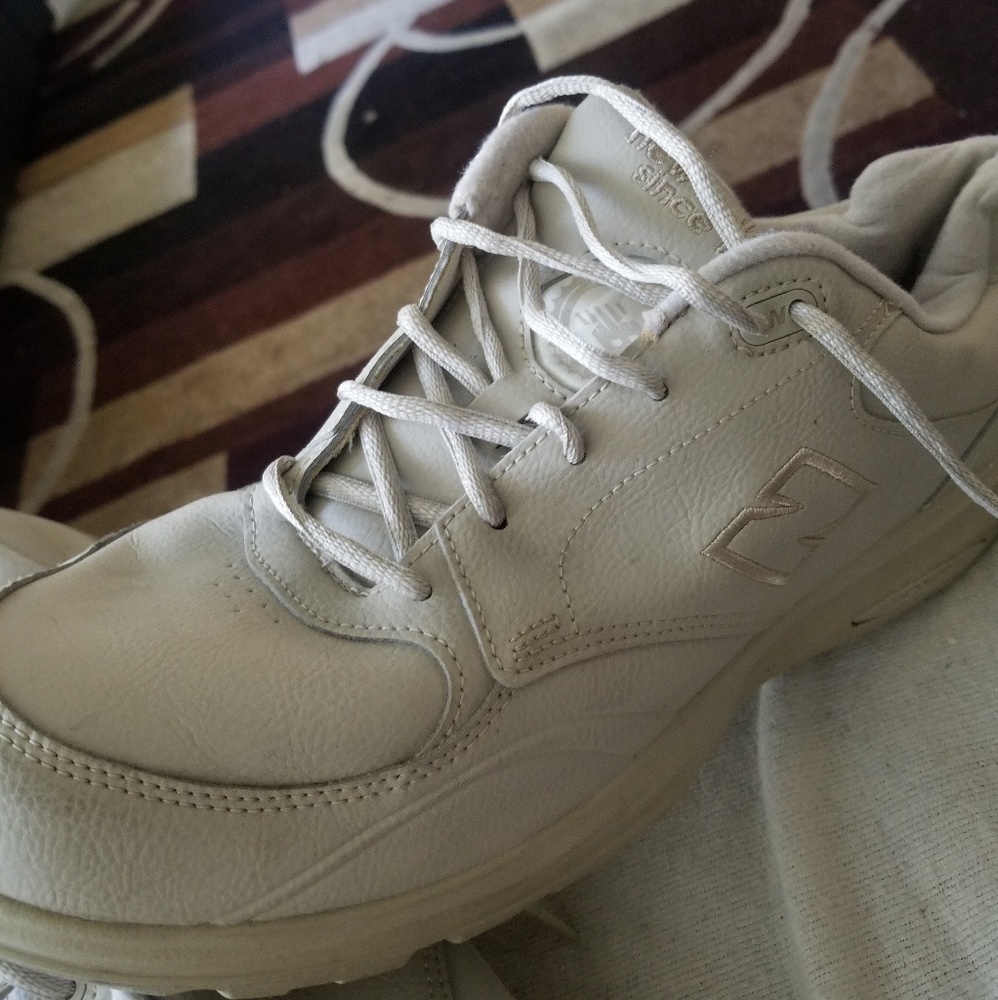 Diabetic shoes